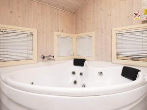 8 person holiday home in Humble