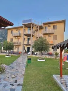 Vila Hotel - 维利波吉