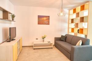 Orange Summer Apartment Spa Pools beach resort