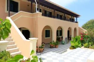 Heliovasilema (Sunset) Apartments and Studios - Mánganos