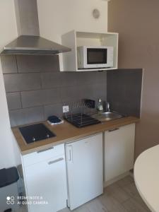 Appartements Charmant studio avec piscine et clim (en ete) : photos des chambres