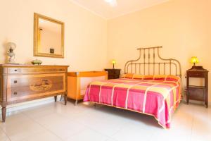 Independent Villa Located a few Minutes Walk From the Beach in Quiet Area