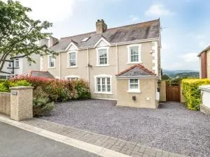 Min Y Don - Llansantffraid Glan Conwy