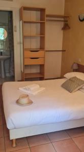 Hotels Le Relais Des Lavandins : photos des chambres