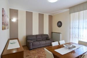 Cinzias Holiday Home