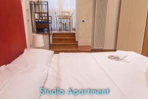 Studio Apartment room in Santo Stefano Apartments