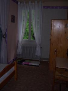 Hotels Hotel Edelweiss : Chambre Lits Jumeaux avec Salle de Bains Privative