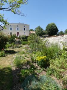 Maisons d'hotes Les Jardins de Xanton : photos des chambres