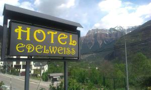 2 hvězdičkový hotel Edelweiss Hotel Torla Španělsko