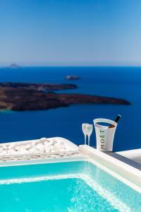 Santorini Delux