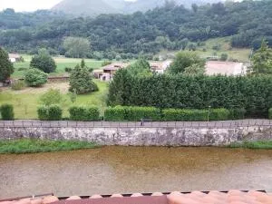 PISO LA FUENTE - Arriondas