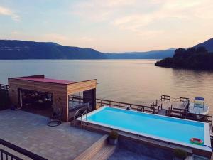 Casa Florida - 3hvězdičkové hotely ve městě Eşelniţa