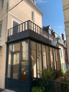 Maison de pécheur 4 chambres centre ville 10 min de la plage Good Mindset