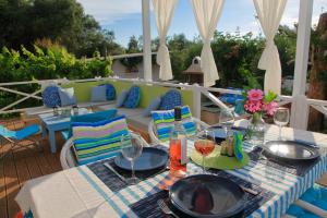 BLUE SKY COTTAGE, Kanouli beach