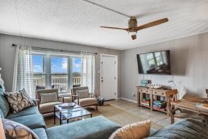 Three-Bedroom Apartment room in IR104-Beauty And The Beach condo