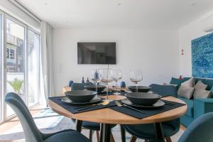 Luminous Premium Loft wAC & Terrace by LovelyStay