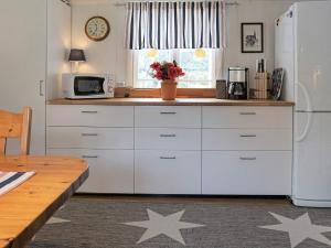 4 person holiday home in LYSEKIL-By Traum