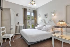 Hotels Hotel Restaurant Charbonnel : Chambre Double avec Balcon