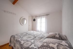 Nice Apt In Front Of The Marina In Grimaud