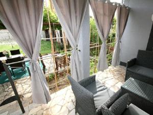 Apartment in Fažana with terrace, air conditioning, WiFi, washing machine (4957-1)