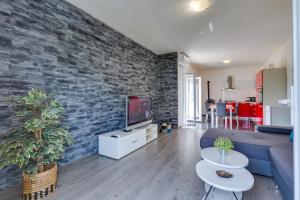 Apartment A & J