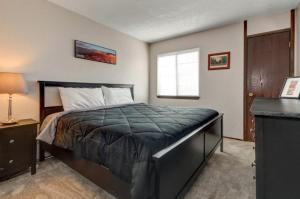 Giant Steps 28 Ski in out