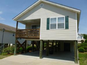 Three-Bedroom Apartment room in Ocean Green Cottage 9632 Cottage short walk to beach