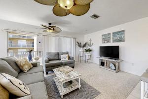 Two Bedroom Apartment  room in On the Rocks!