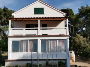 Apartment near the sea
