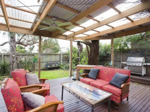 Charles Central Oasis 8