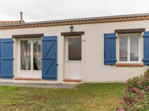 Maisons de vacances Gite Rouans, 3 pieces, 5 personnes - FR-1-306-953 : photos des chambres