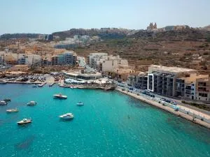 Malta's Beachfront Apartment in Mellieha - Kortin it-Twil