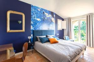 B&B / Chambres d'hotes Le Domaine des Muriers - charme, chic, calme en Provence Cote d'Azur : Chambre Double avec Terrasse