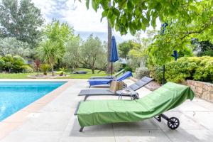 B&B / Chambres d'hotes Le Domaine des Muriers - charme, chic, calme en Provence Cote d'Azur : photos des chambres