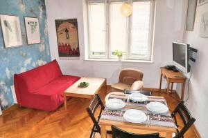 Tenement Apartment 90m2 City Center