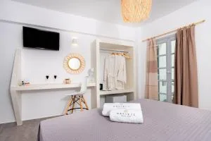 Kasteli Luxury Rooms - Perissa