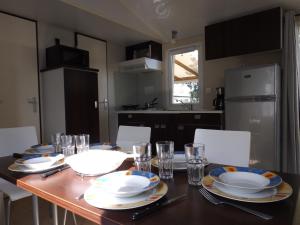 Chalets Mobilhome Flaman Rose : photos des chambres