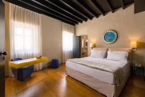 Junior Suite with Body Shower Jets - Orpheus room in Allegory Boutique Hotel