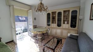 Trilocale con posto auto privato a 5 minuti a piedi dalla spiaggia