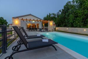 Beautiful villa Foska with private Pool near the beach