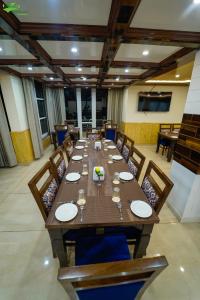 Abhilashi Residency & Spa - Centrally Heated & Air Cooled