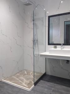 Hill Sun Luxury Suites