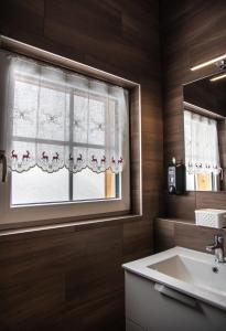 Double or Twin Room with Private Bathroom