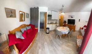 Appartements Boost Your Immo Risoul Altair 474 : Appartement