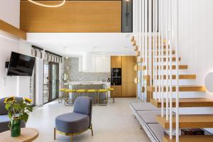 Terrazzo Luxury Villas - Family Beach Escape by etouri