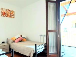 Shardana Blu - Net Zero Home Holiday img40