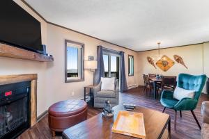 Two Bedroom Apartment  room in Sugar Ski 613