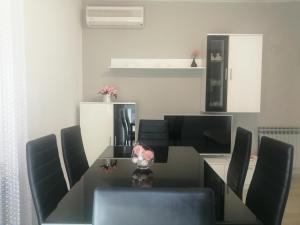 Apartment Vera, 80 m from the sea 
