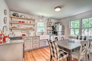 The Ruebling House Historic Defiance Apartment!