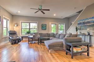 Modern Asheville Greenway Residence w 2 Decks!
